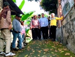 Ketua BK Didampingi Ketua DPRD Kota Jambi, Serap Aspirasi Warga Tinjau Jaling Rusak Parah