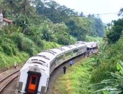 KA Bangunkarta Anjlok, 3 Gerbong Keluar Rel