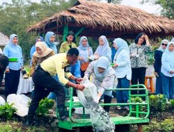 Komitmen Dukung Ketahanan Pangan, IKBI PTPN IV Regional 4 Jambi Tebar Bibit Nila di Kerinci
