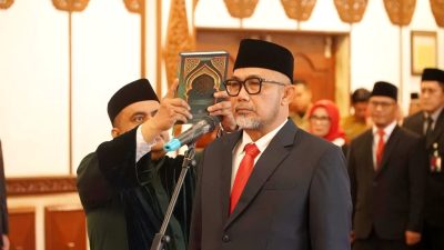 Sudirman Dilantik Gubernur, Resmi Jabat Komisaris Utama Bank Jambi Periode 2026-2030