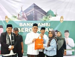 Karyawan Bank Jambi Qurban 42 Sapi dan 4 Kambing, Momen Berbagi dan Lebih Dekat dengan Masyarakat