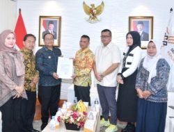 Ketua DPRD dan Wali Kota Jambi Serahkan Surat Permohonan ke Presiden, terkait Zona Merah Pertamina
