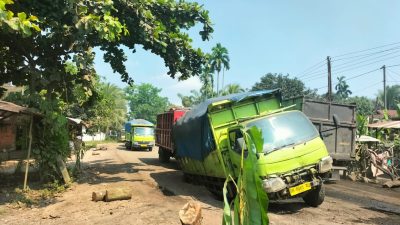 Masyarakat Tanjung Pauh Ancam Tutup Akses Jalan, Rusak Parah tak Kunjung Diperbaiki