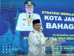 Wali Kota Jambi Raih Penghargaan Dari BKKBN Program GEMAR “Ayah Bahagia”