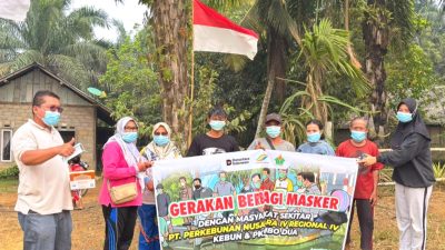 Kabut Asap Ancam Kesehatan Warga, PTPN IV Regional IV Bagikan 1.000 Masker di Tebo
