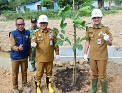 Pemkot Jambi Tanam Pohon Perdana di Telago Kajang Lako, Pengendali Banjir dan Ruang Publik Baru Warga