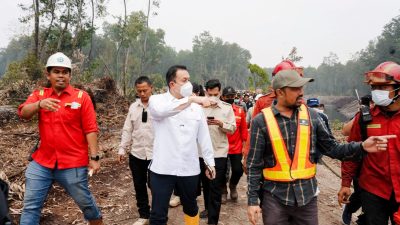 Gubernur Al Haris Apresiasi WKS, Dukung Pemadaman Karhutla