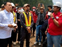 Dorong Percontohan Atas Karhutla, Wamen LH Tinjau Pembasahan Gambut Lahan PT WKS