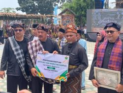 Peduli Budaya Bersih, PTPN IV Regional IV Bantu Mobil Angkut Sampah